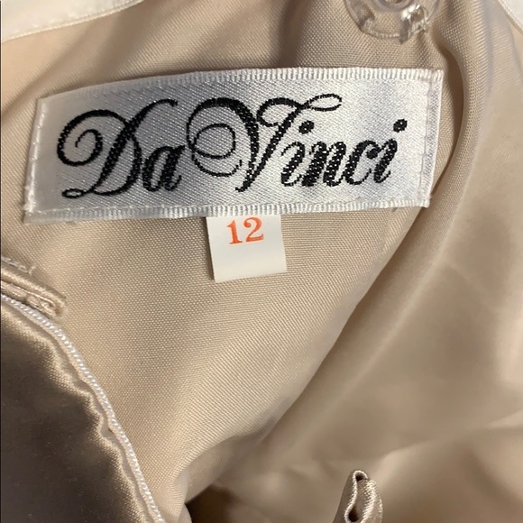 Dress - Picture 3 of 4